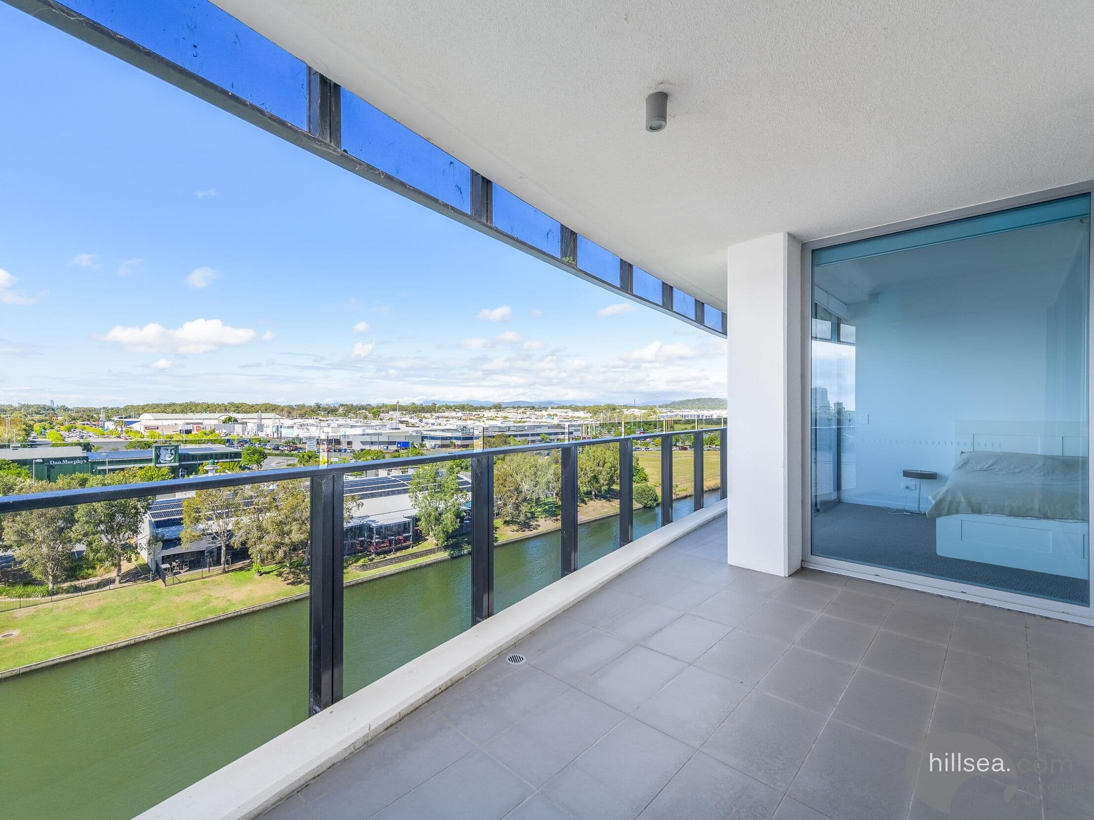 1506/25-31 East Quay Drive, Biggera Waters — photo 1 of 5