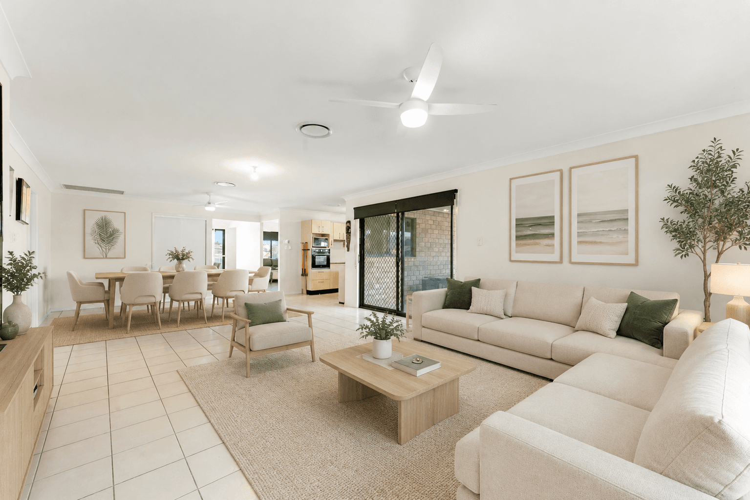 1 Coombe Close, Redbank Plains — photo 1 of 5