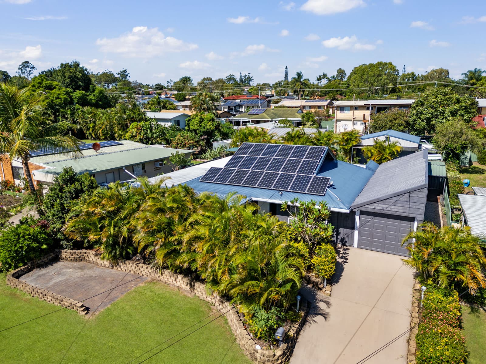 17 Estramina Road, Regents Park - Image 1