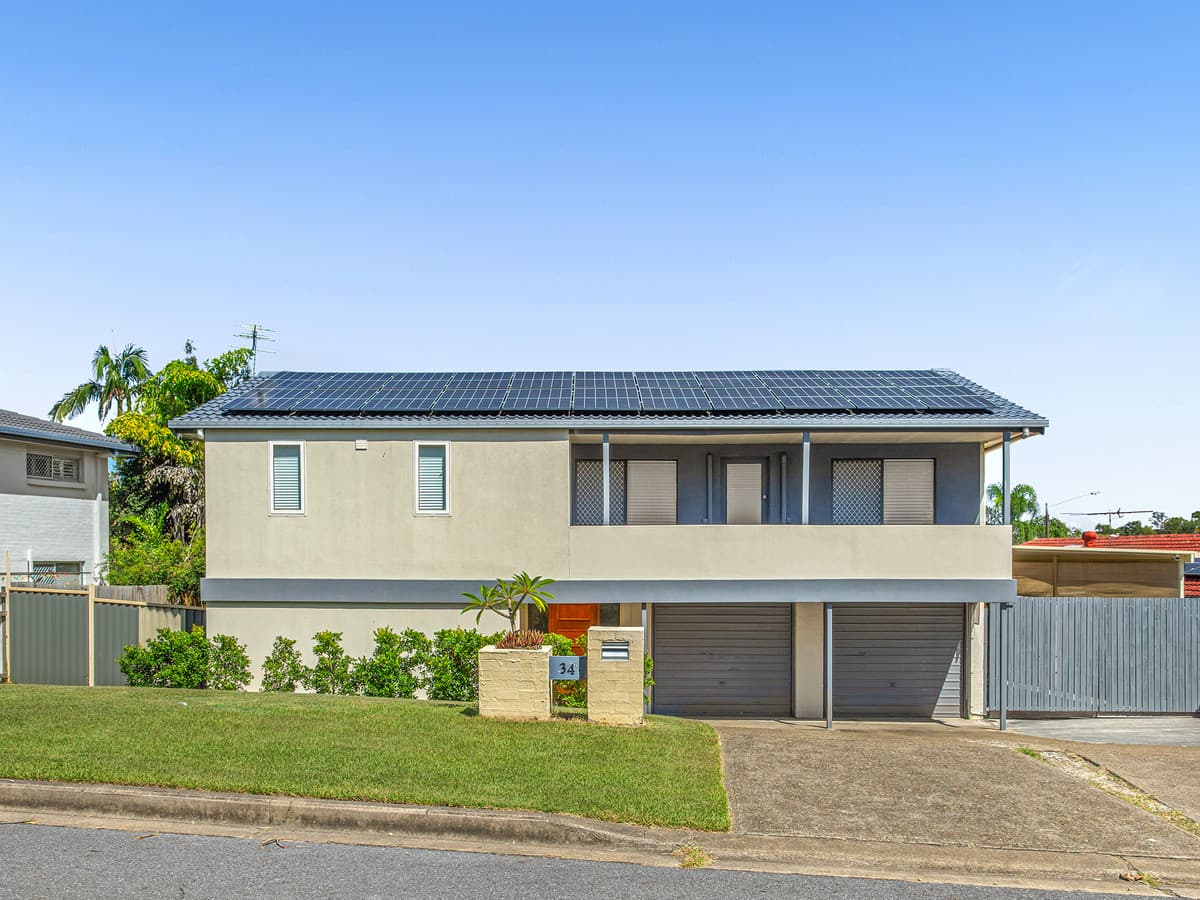 34 Spinnaker Street, Jamboree Heights - Image 1