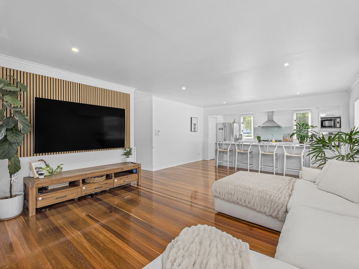 34 Spinnaker Street, Jamboree Heights