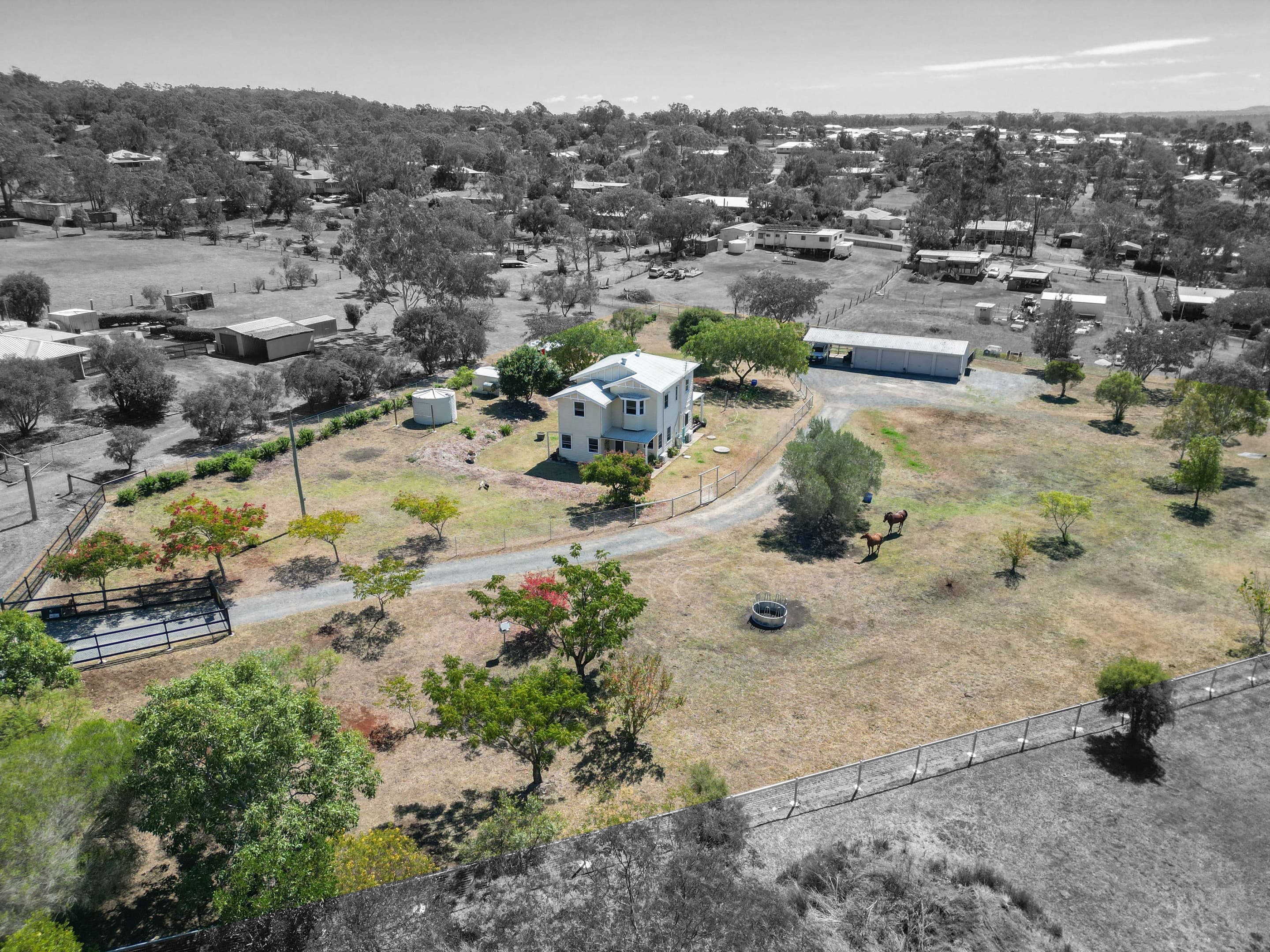 11 Lobwein Street, Meringandan West — photo 1 of 5