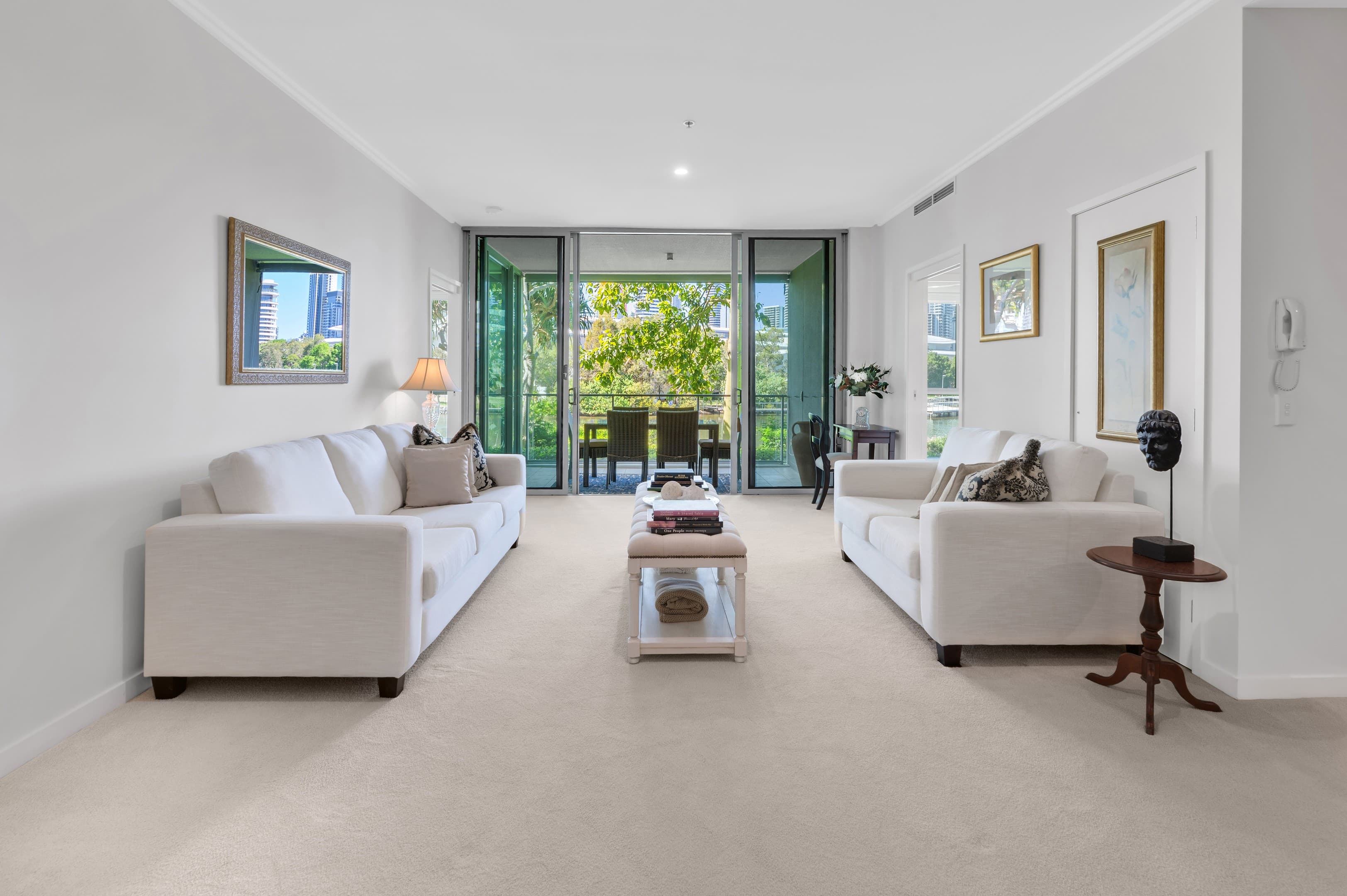 1008/33 T E Peters Drive, Broadbeach Waters — photo 1 of 5