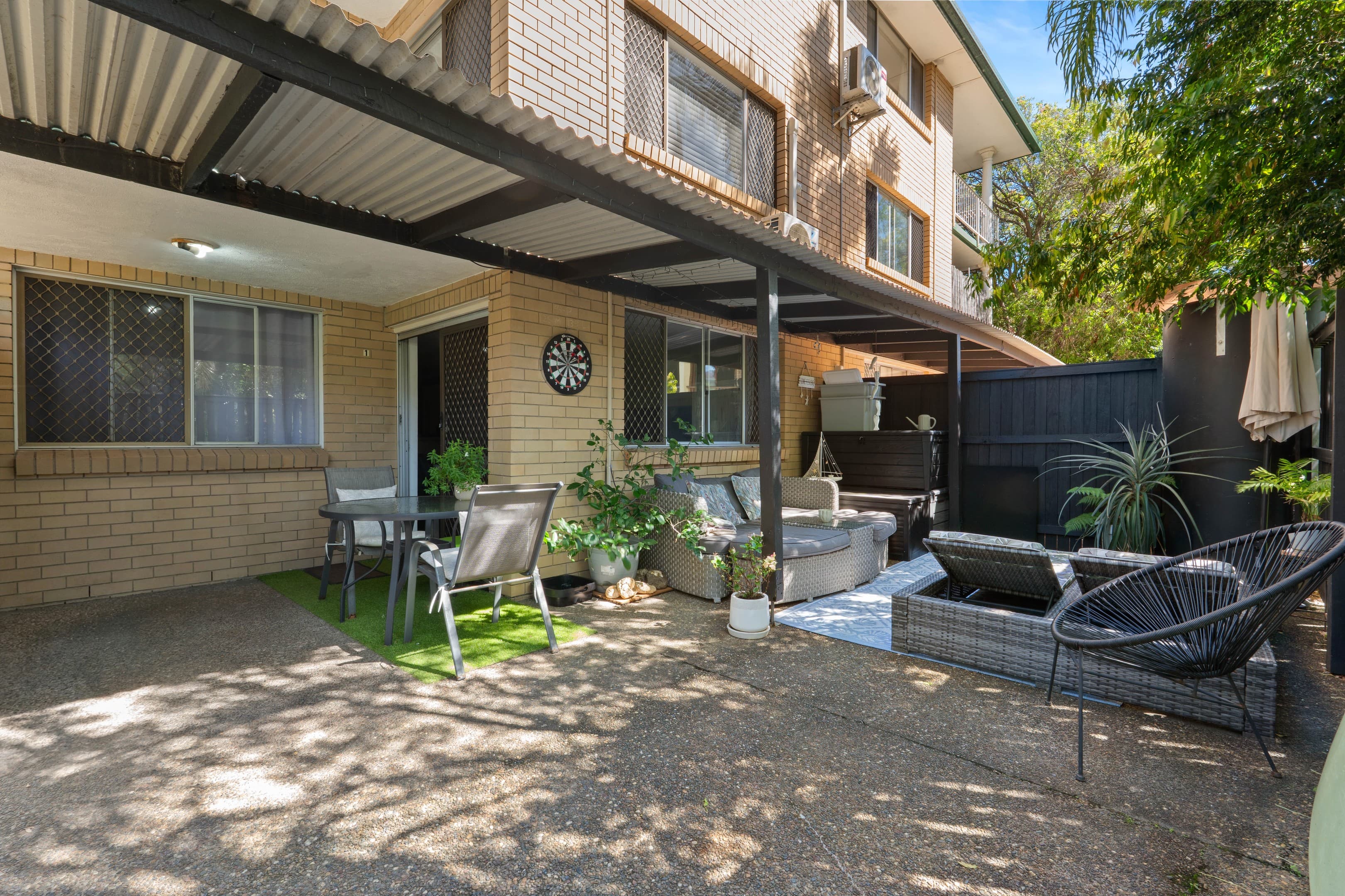 1/10 Nalla Court, Palm Beach - Image 1