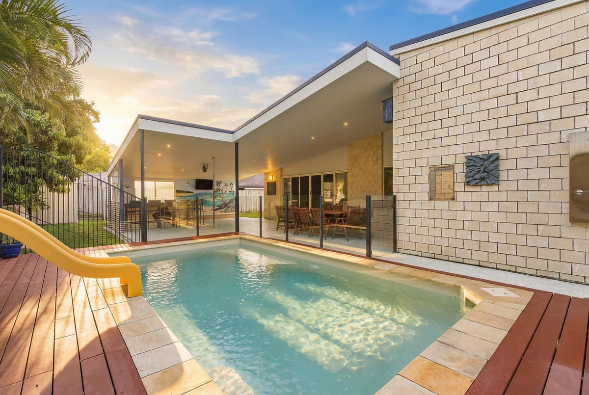5 Flame Trees Crescent, Maudsland — photo 1 of 5