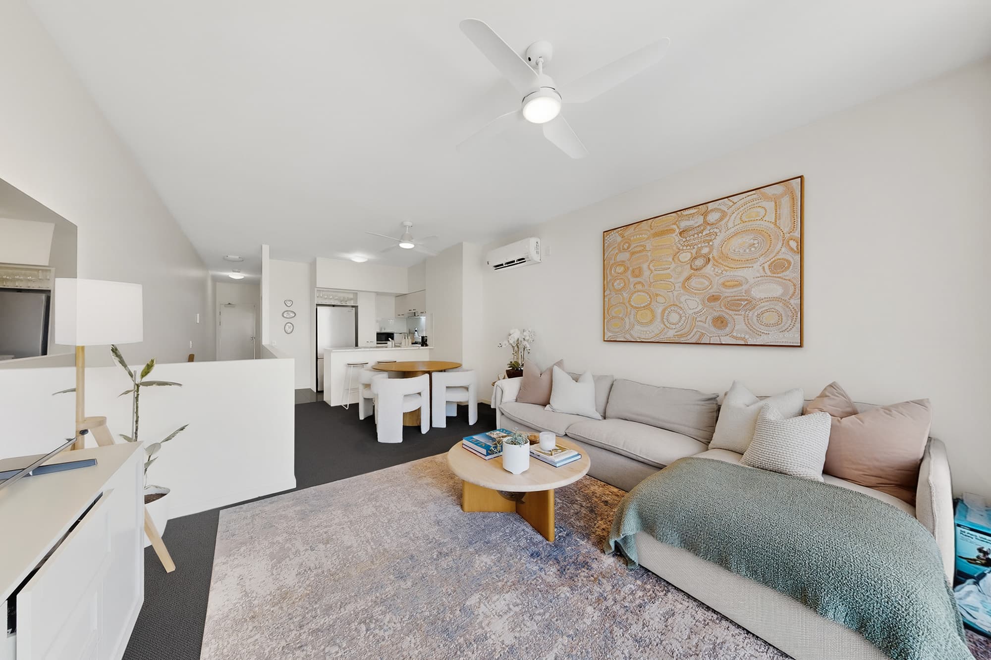 ID:21173129/1 Oxford Street, Bulimba — photo 1 of 5