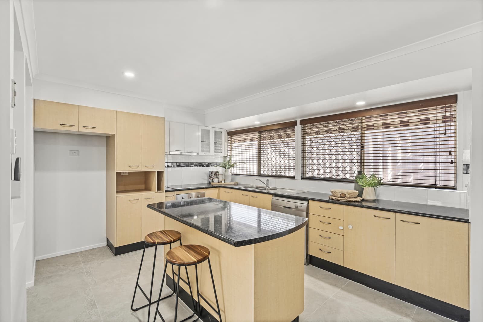 15 Crenshaw Court, Parkwood — photo 1 of 5
