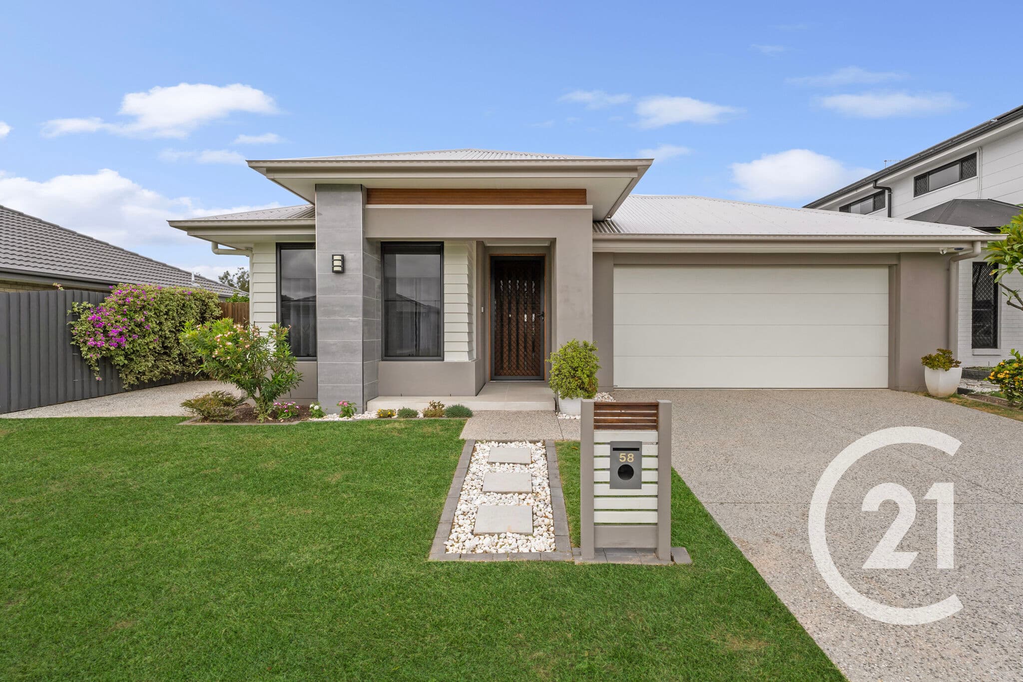 58 Victory Drive, Griffin — photo 1 of 5