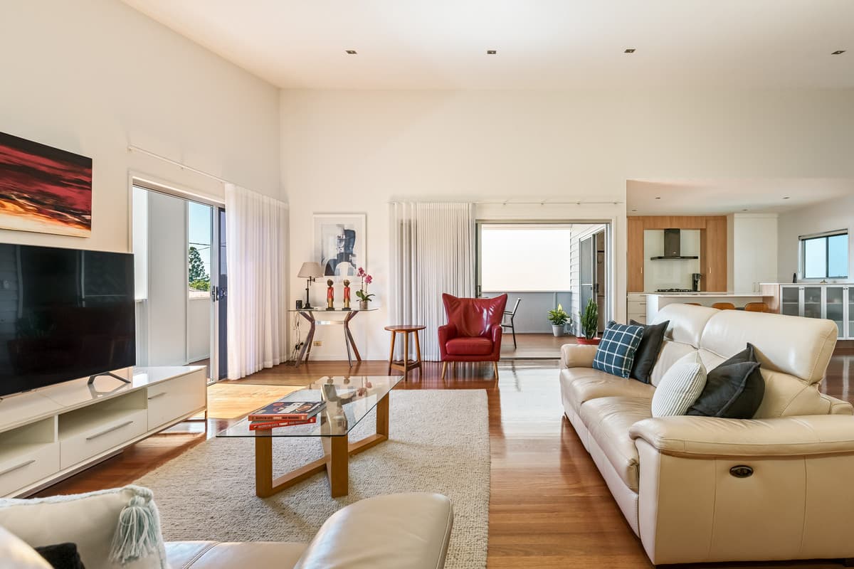28 Kelvin Street, Wavell Heights — photo 1 of 5