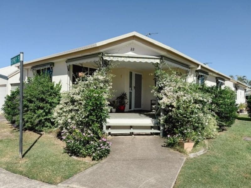 022/70 Hansford Road, Coombabah