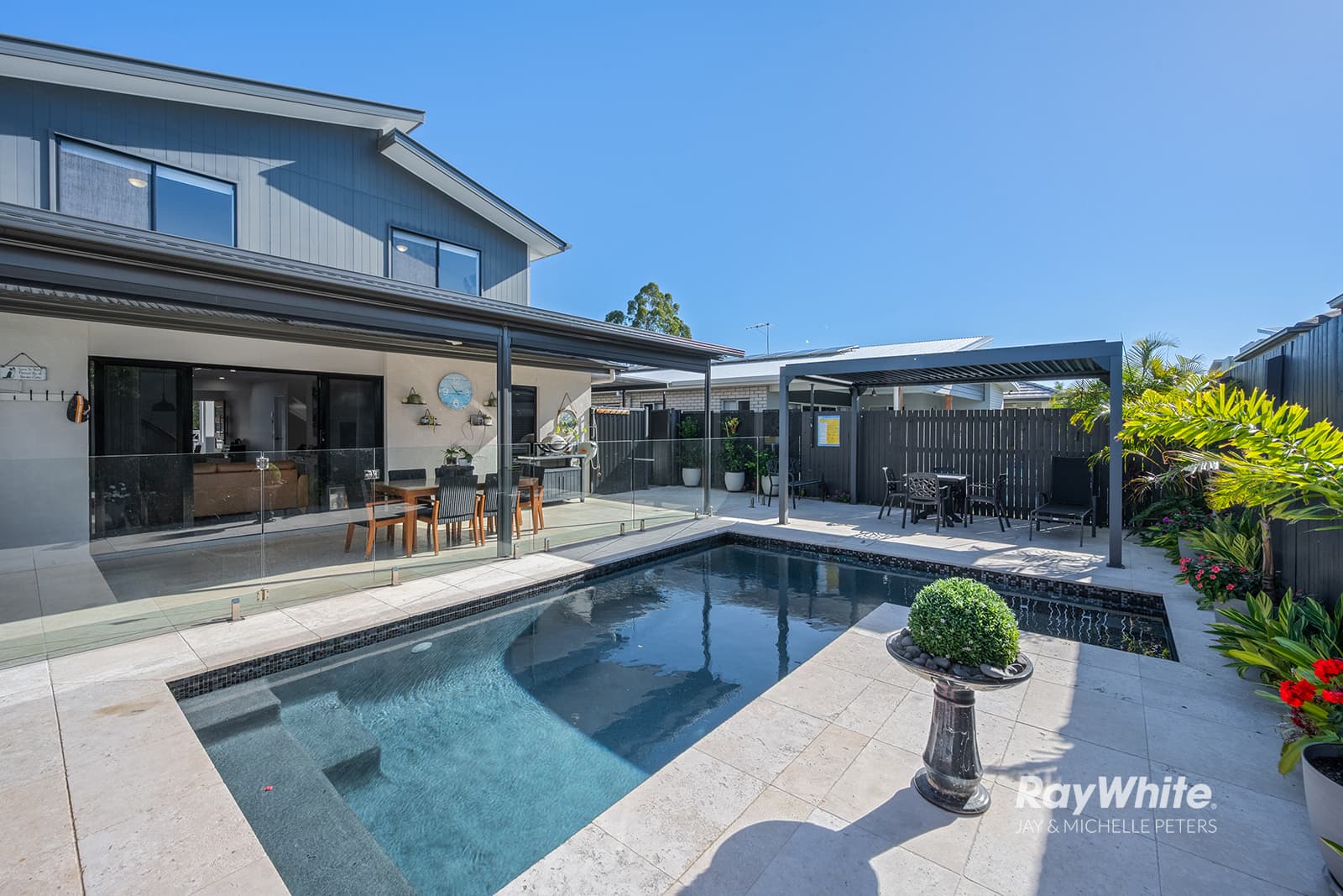 116 Spinnaker Boulevard, Newport - Image 1