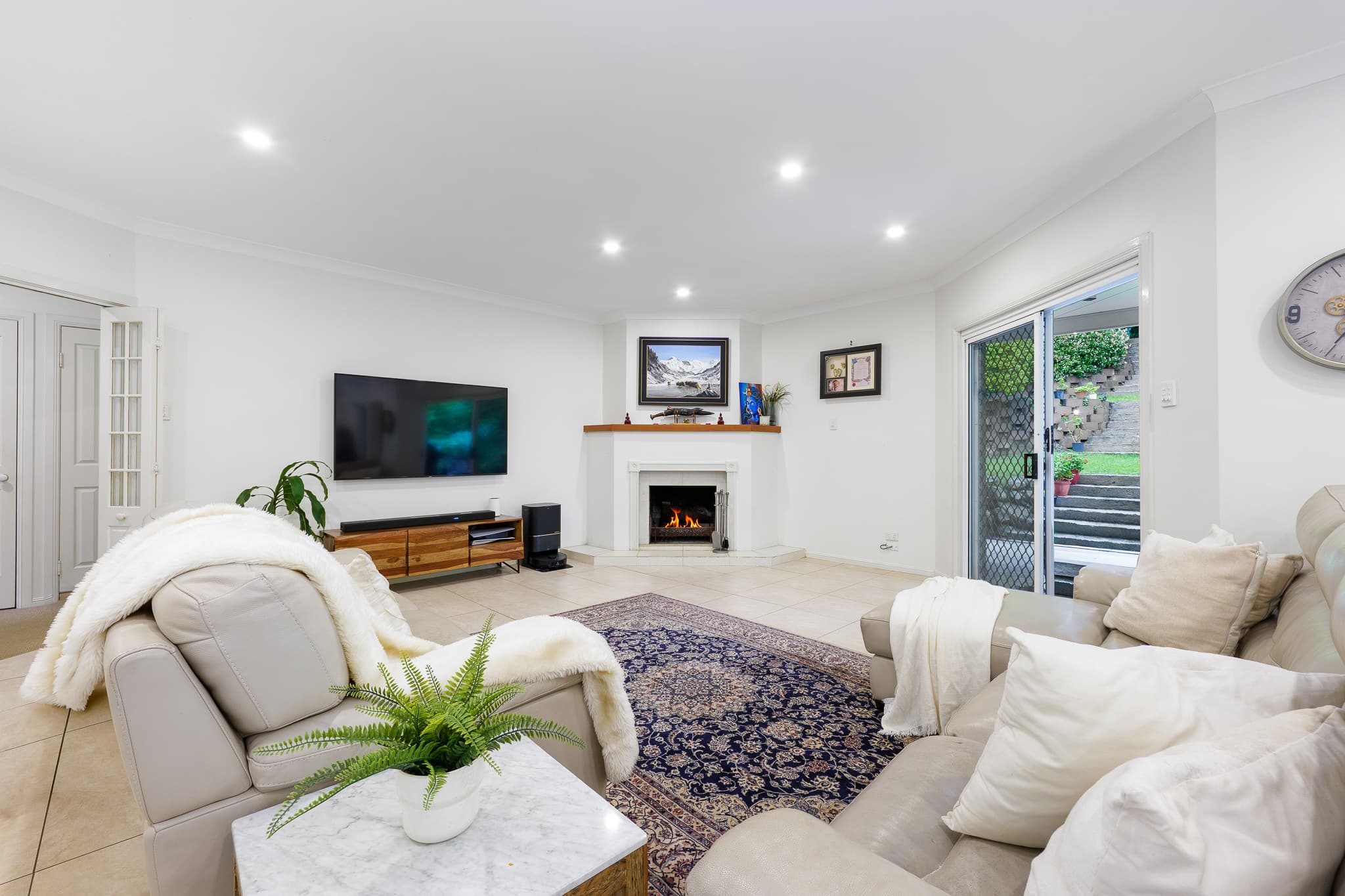 16-18 Tangadee Court, Shailer Park — photo 1 of 5