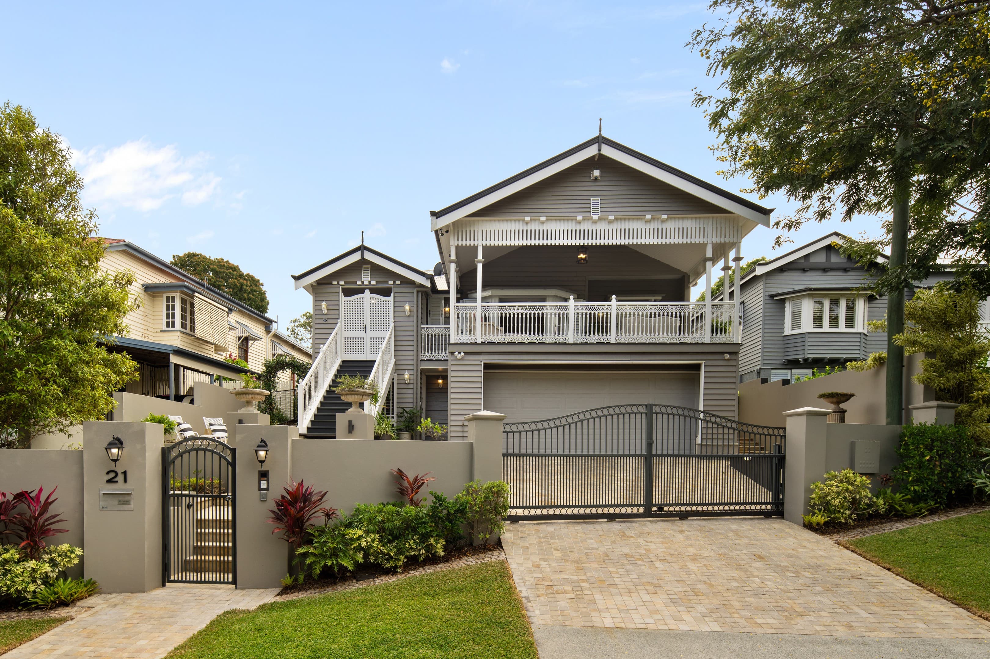 21 Warmington Road, Ashgrove - Image 1