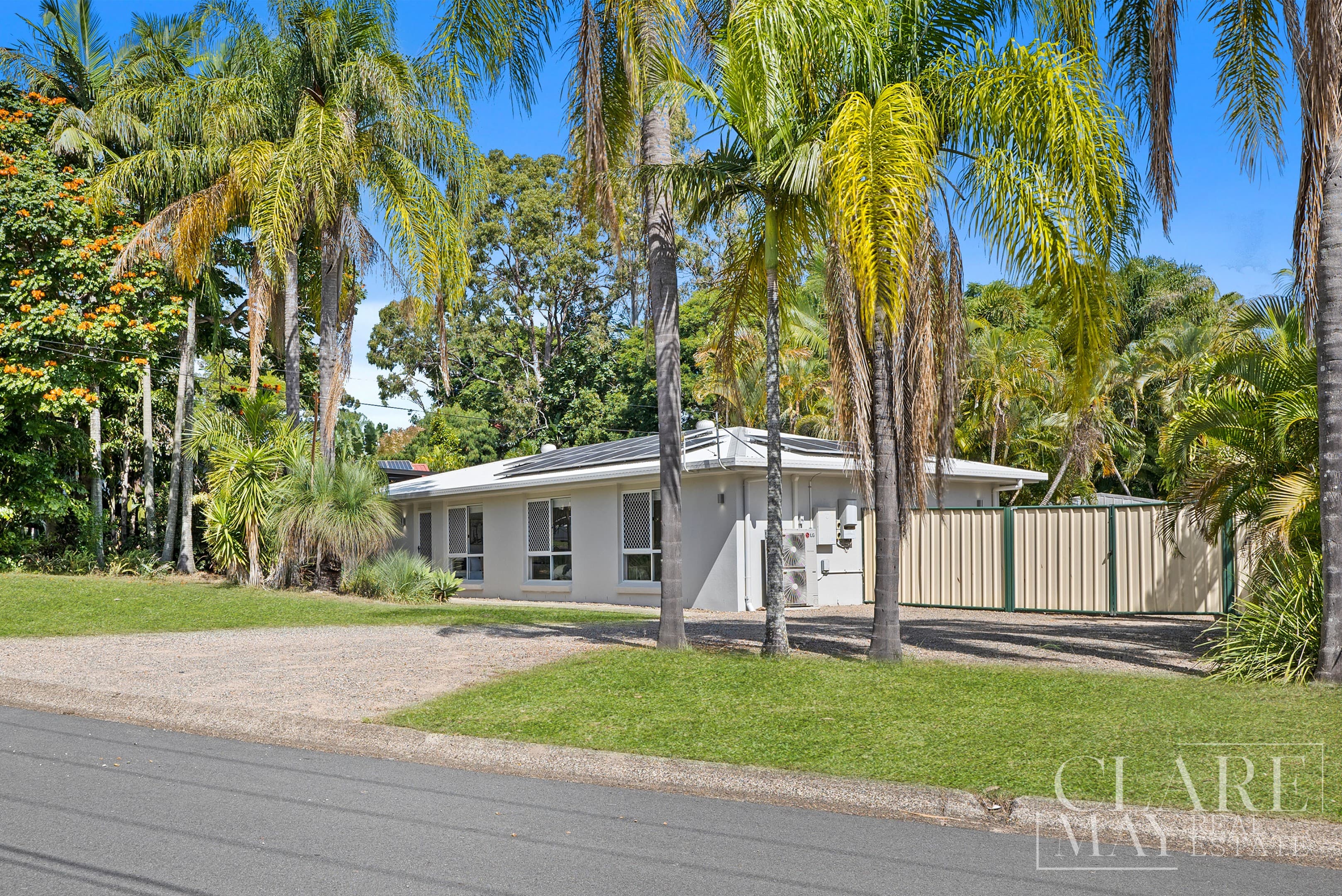 7 Dumfries Court, Camira - Image 1