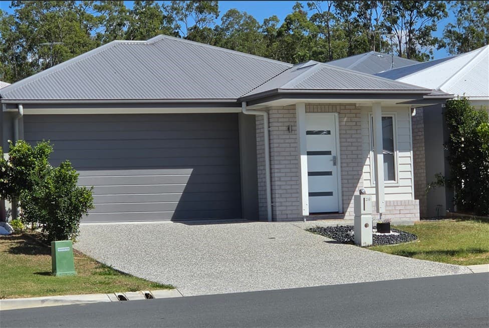 39 John Drive, Collingwood Park - Image 1