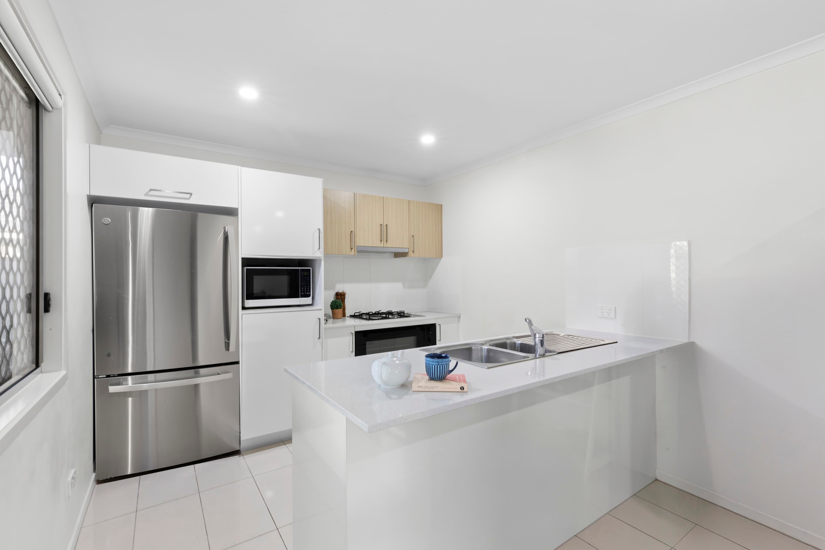 22 Brampton Way, Meridan Plains - Image 1