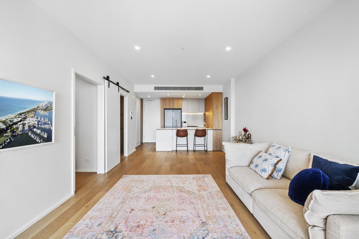 31006/9 Pidgeon Close, West End - Image 1