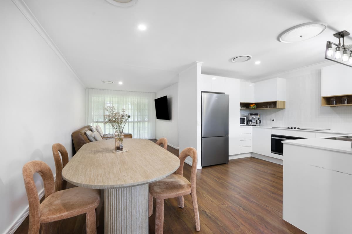 6/160 Bardon Avenue, Miami - Image 1