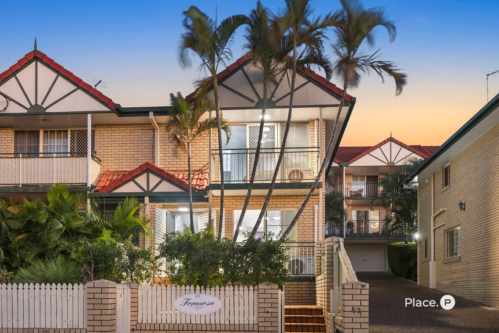 3/43 Ninth Avenue, Coorparoo, Coorparoo — photo 1 of 5