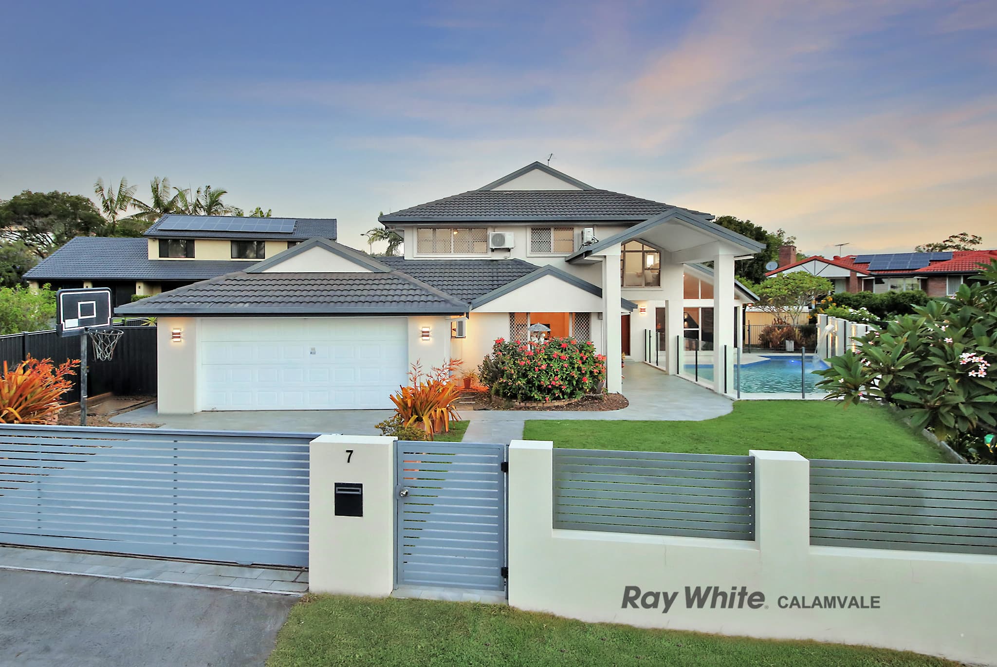 7 Yewleaf Place, Calamvale - Image 1