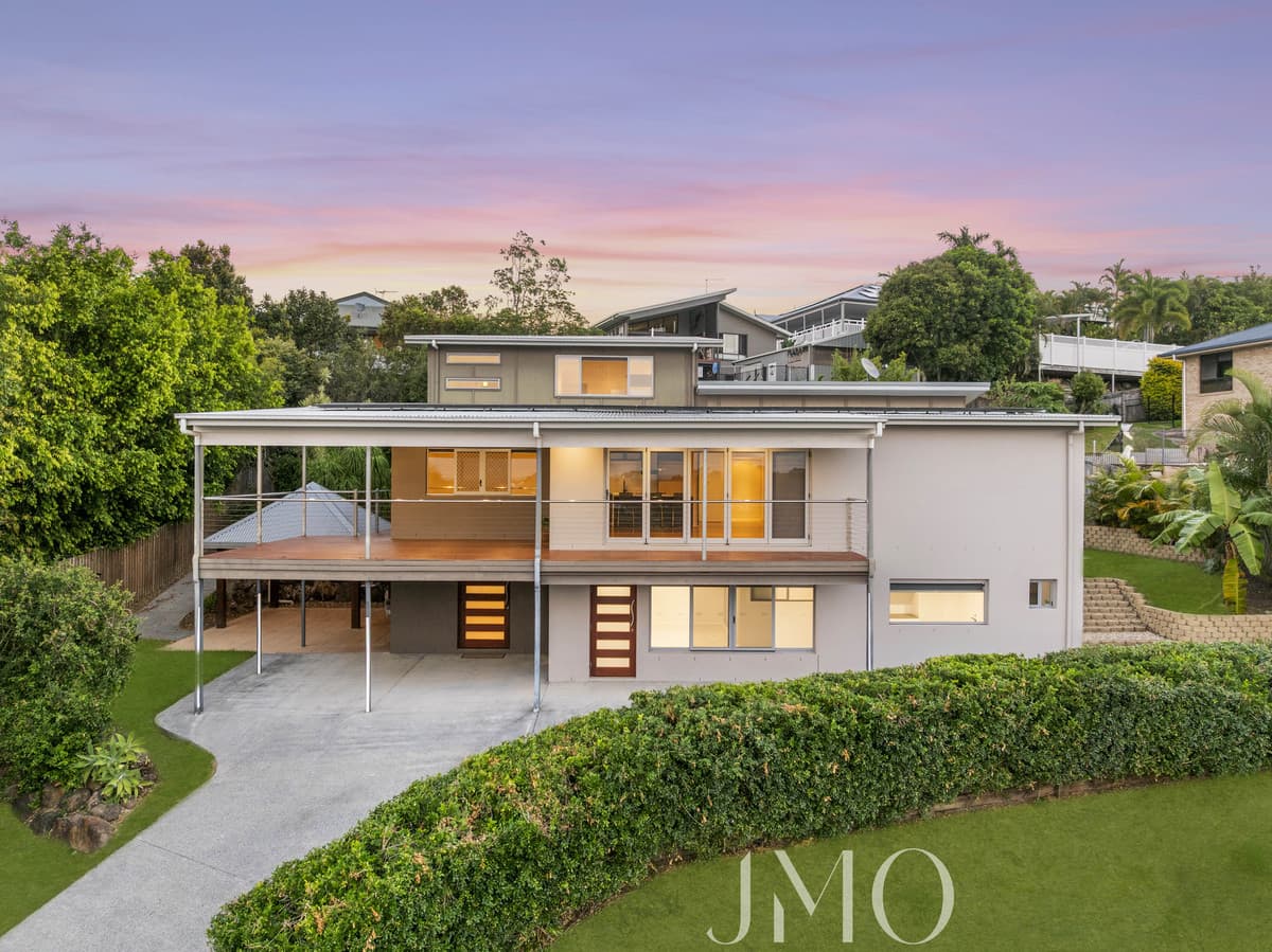 27 Langfield Crescent, Ormeau Hills — photo 1 of 5