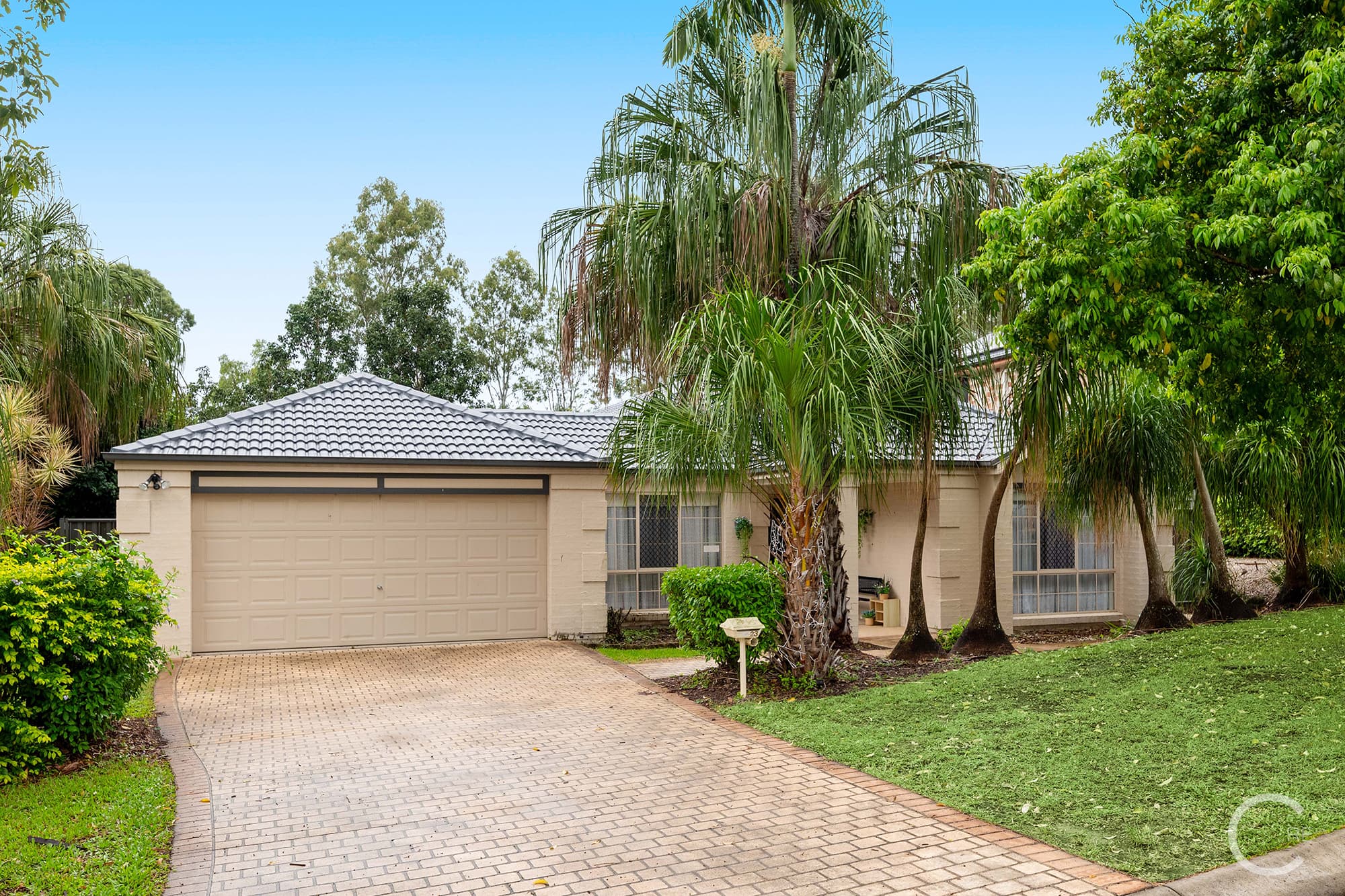 23 Toorak Pl, Forest Lake — photo 1 of 5