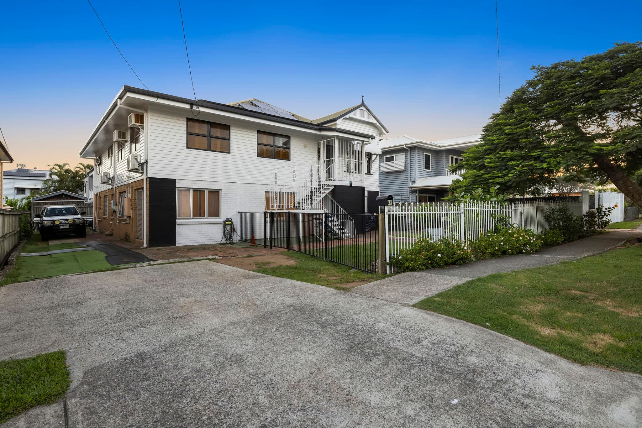 49 Norman Street, Wooloowin — photo 1 of 5
