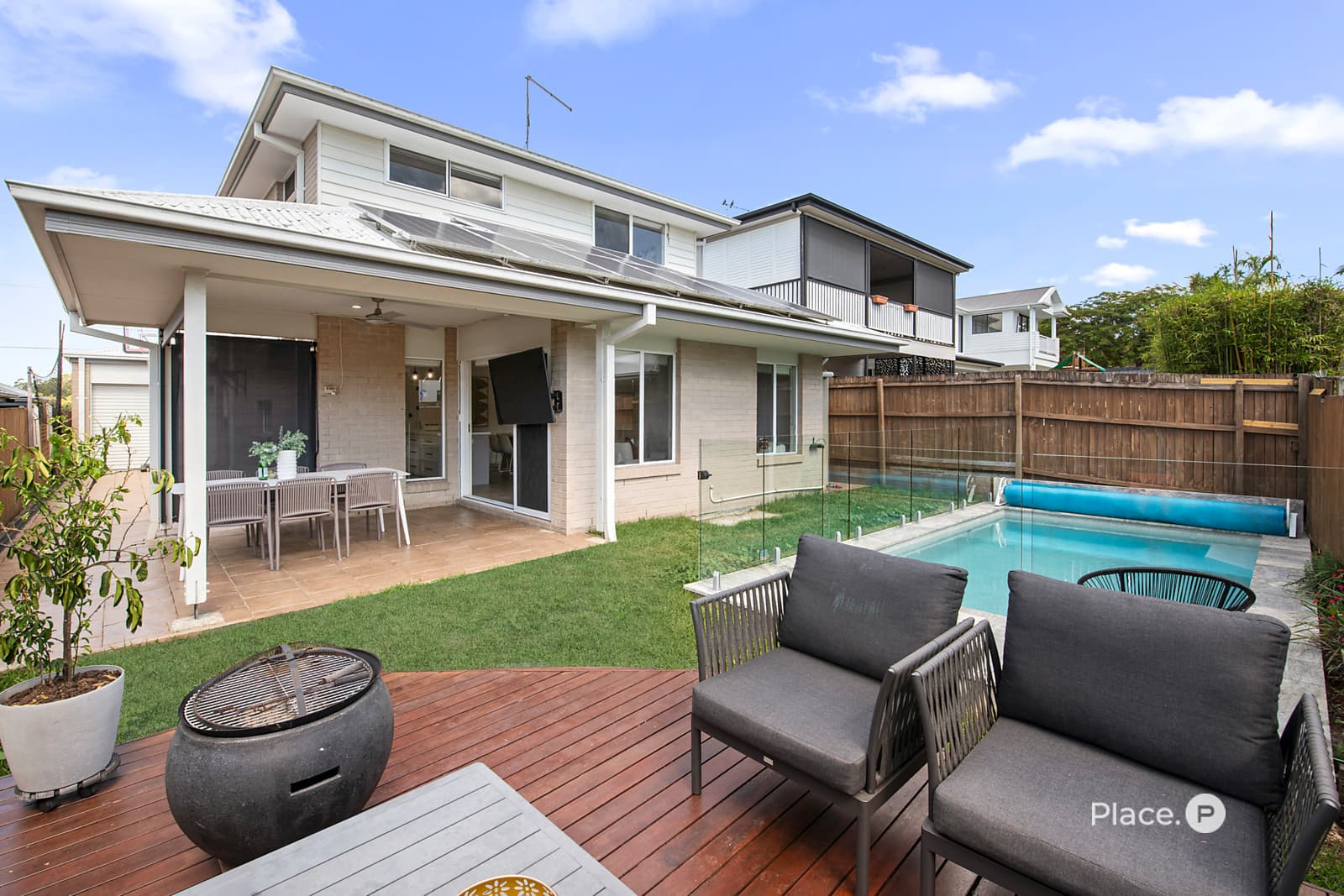 352 Richmond Road, Cannon Hill — photo 1 of 5