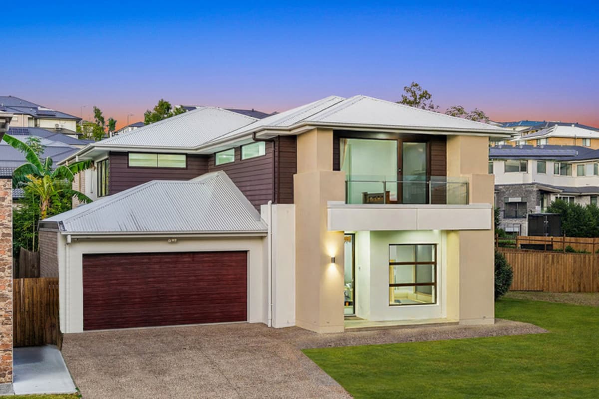 36 Barossa Way, Spring Mountain - Image 1