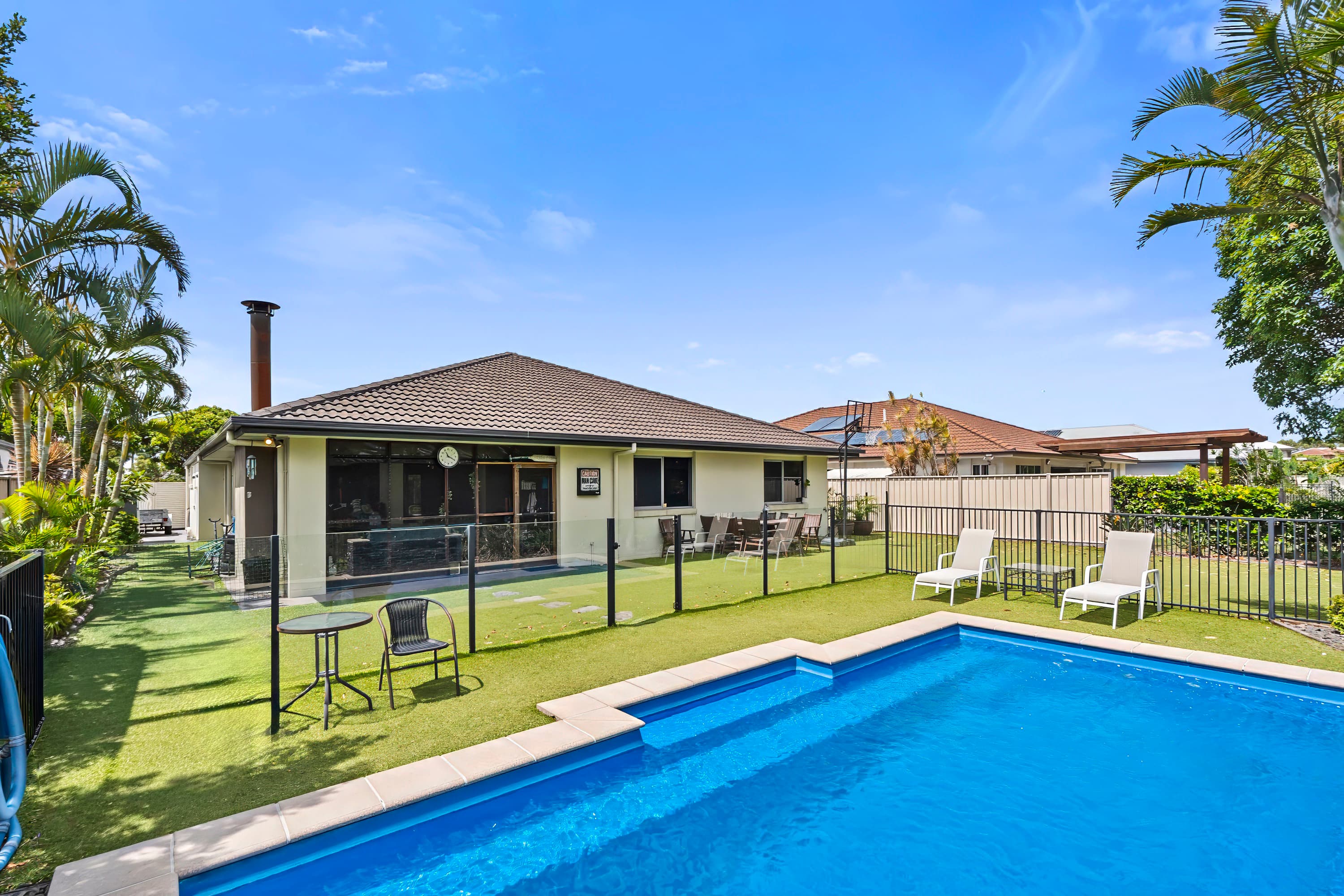 27 Dunebean Drive, Banksia Beach — photo 1 of 5