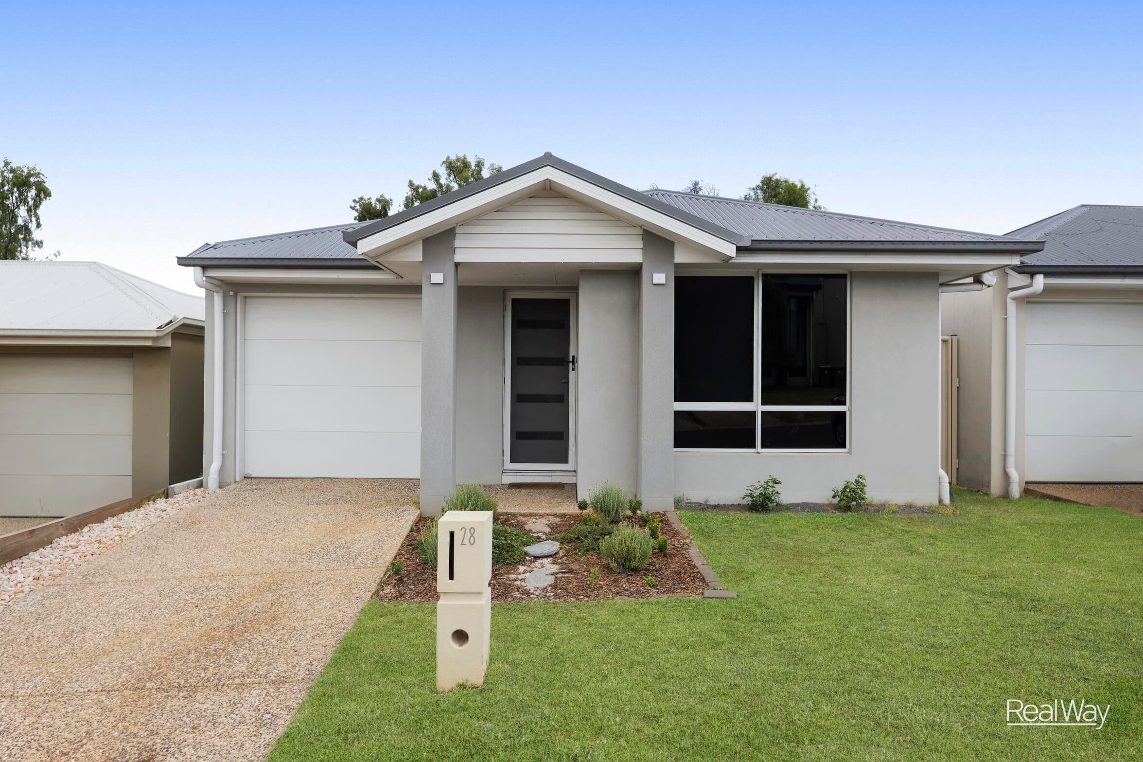 28 Minnett Street, Glenvale - Image 1