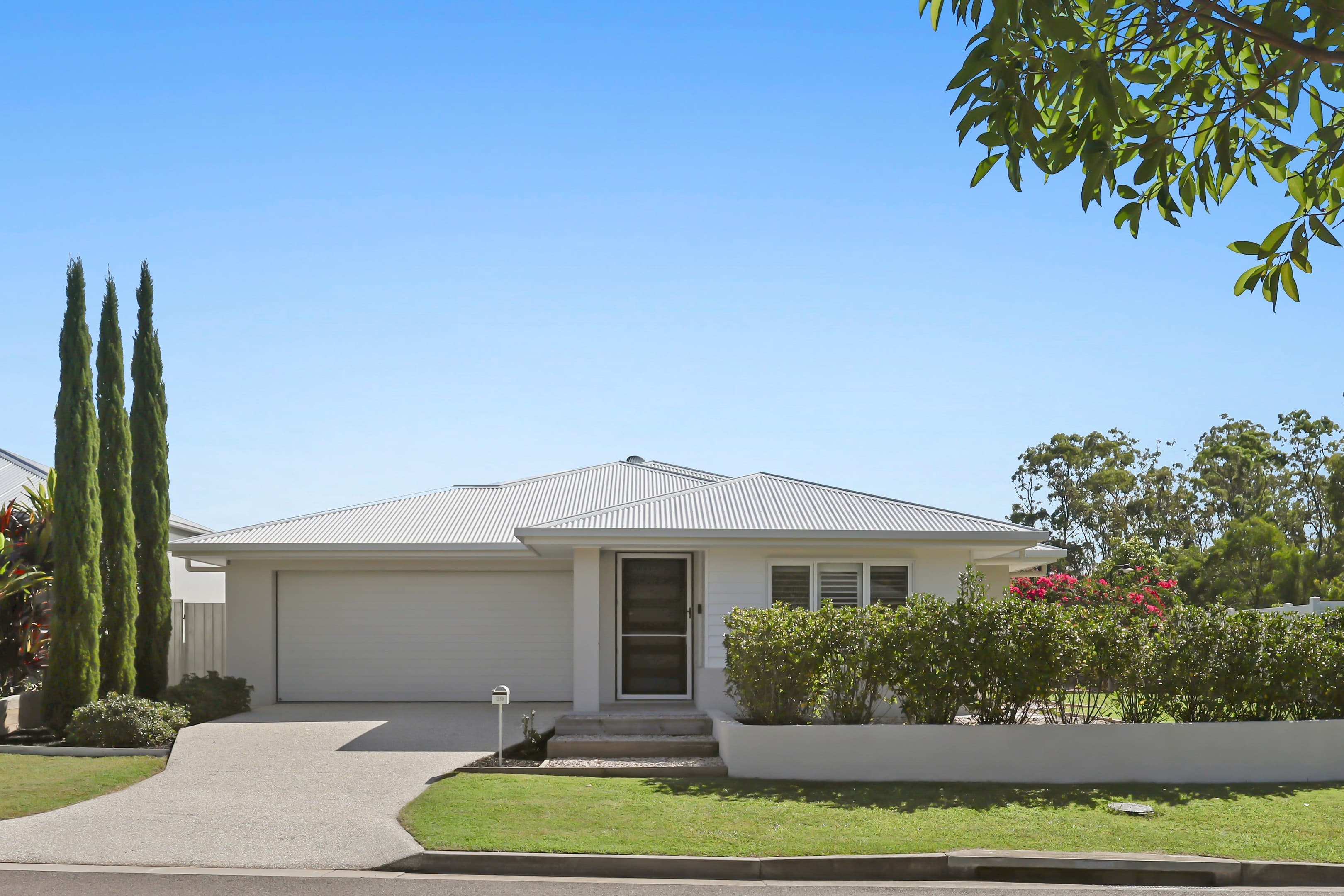 39 Girtin Circuit, Pimpama - Image 1