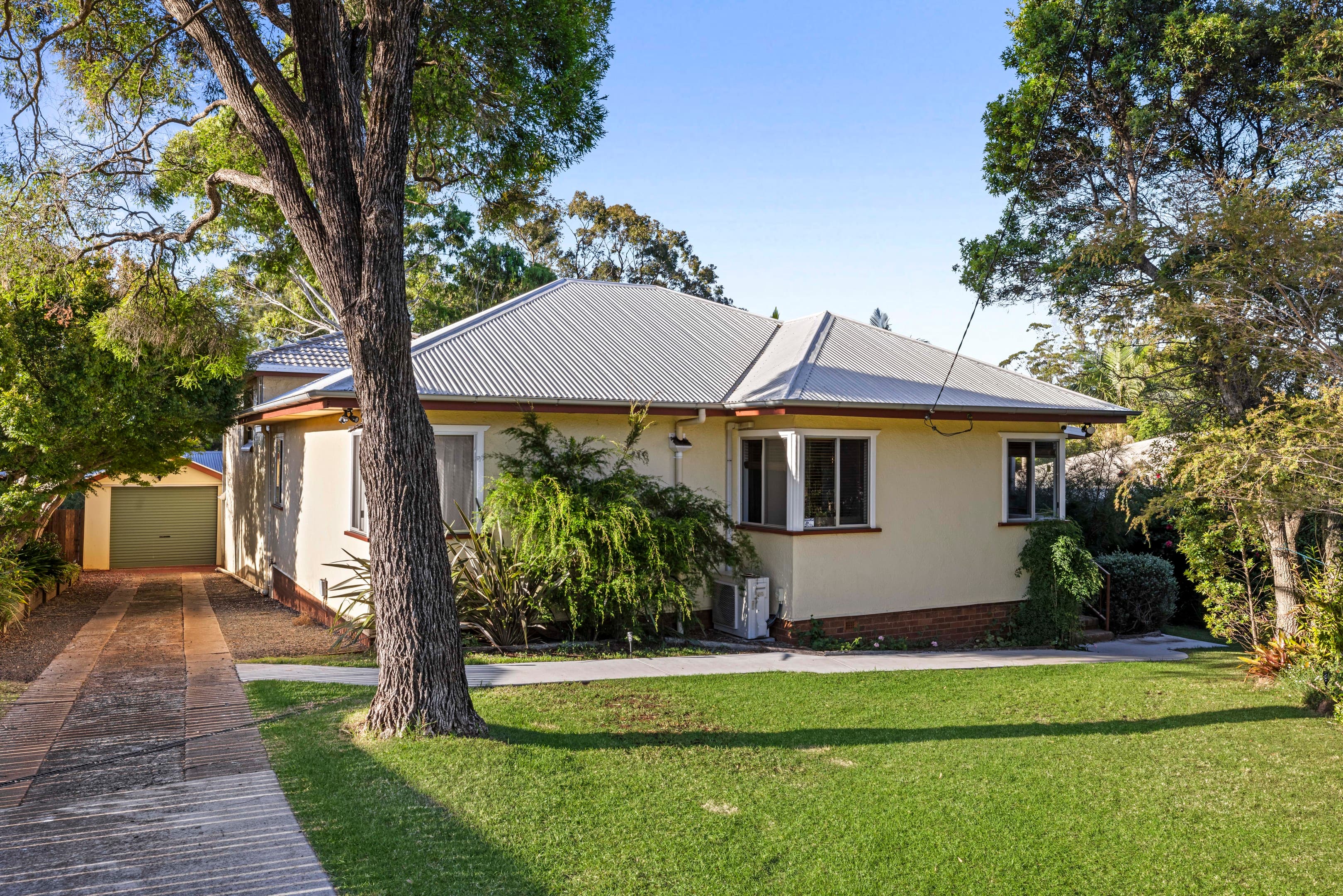 9 Garde Street, Centenary Heights