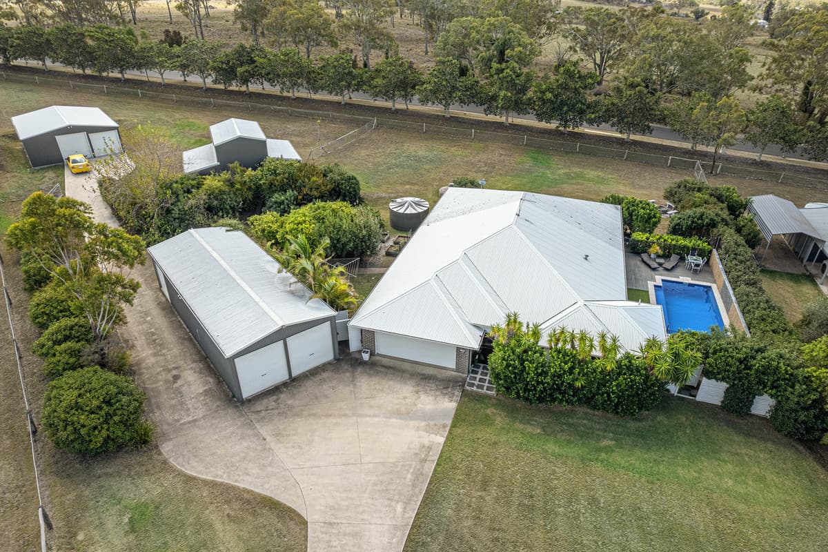 5 Sawyers Court, Gowrie Junction — photo 1 of 5