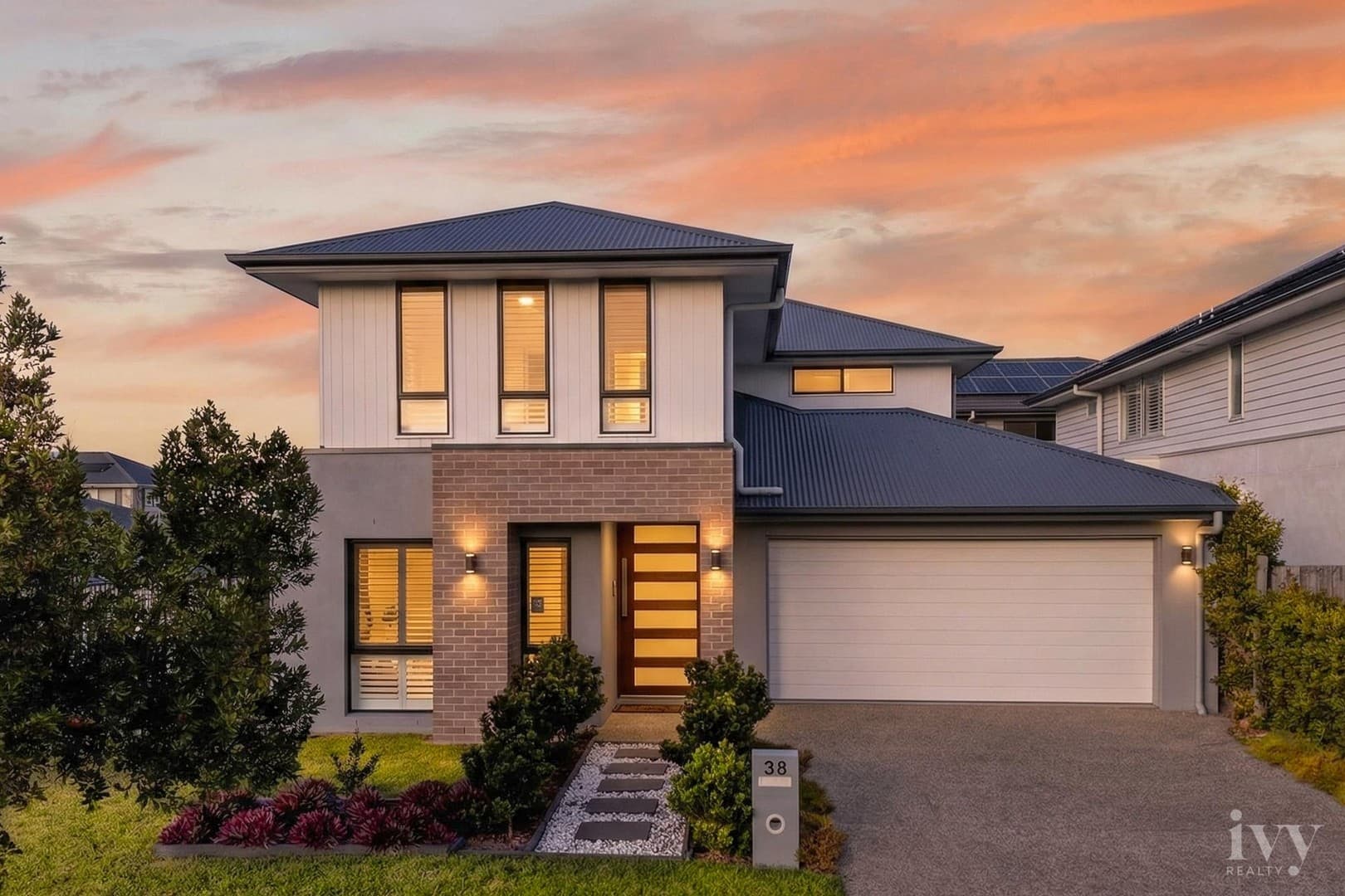 38 Forest Court, Helensvale - Image 1