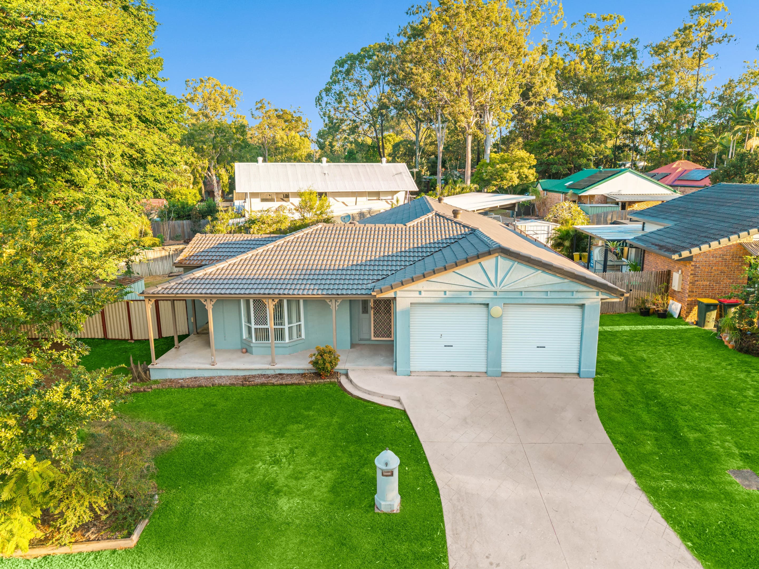 9 Glengyle Place, Forest Lake — photo 1 of 5