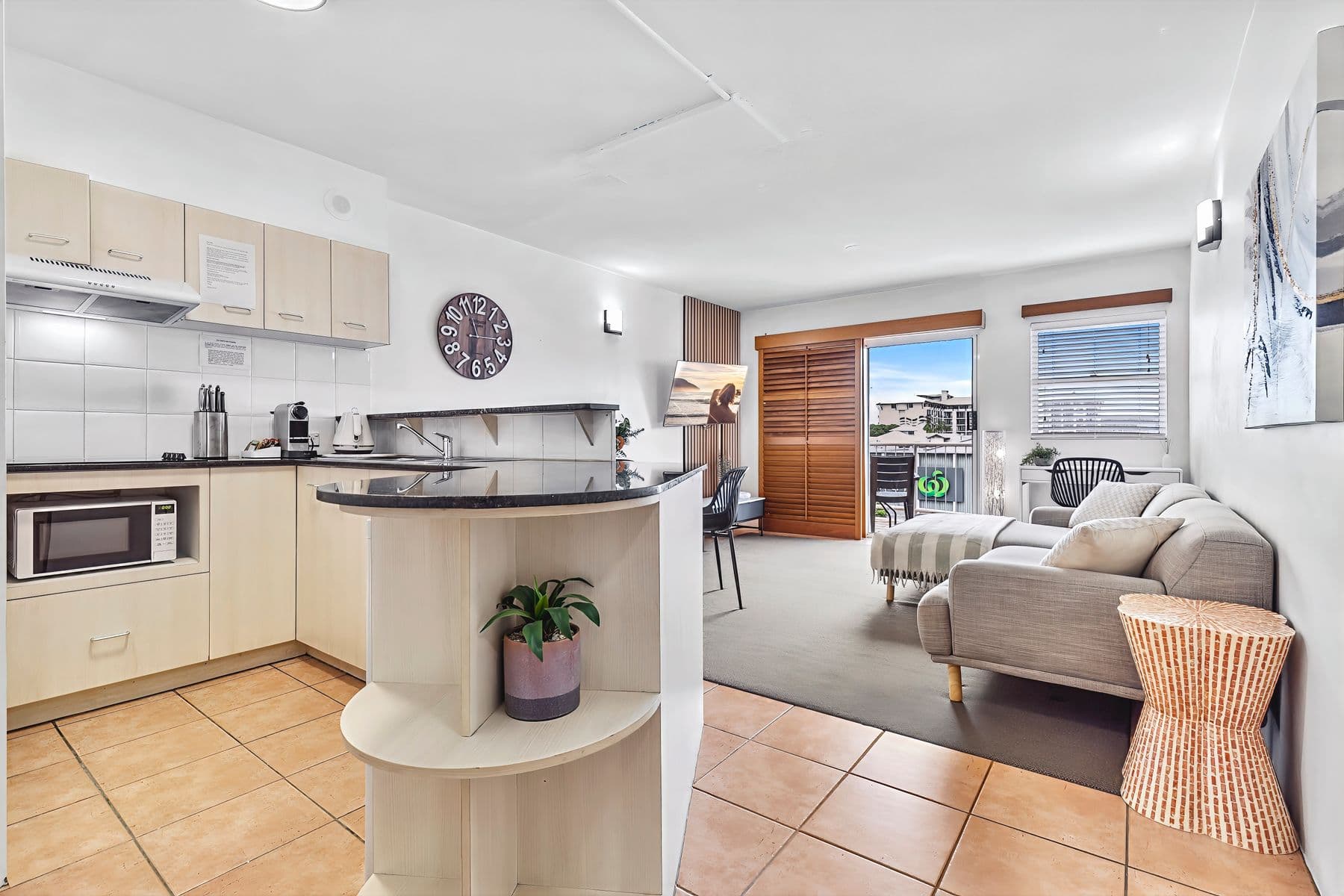 305/71-75 Lake Street, Cairns City — photo 1 of 5