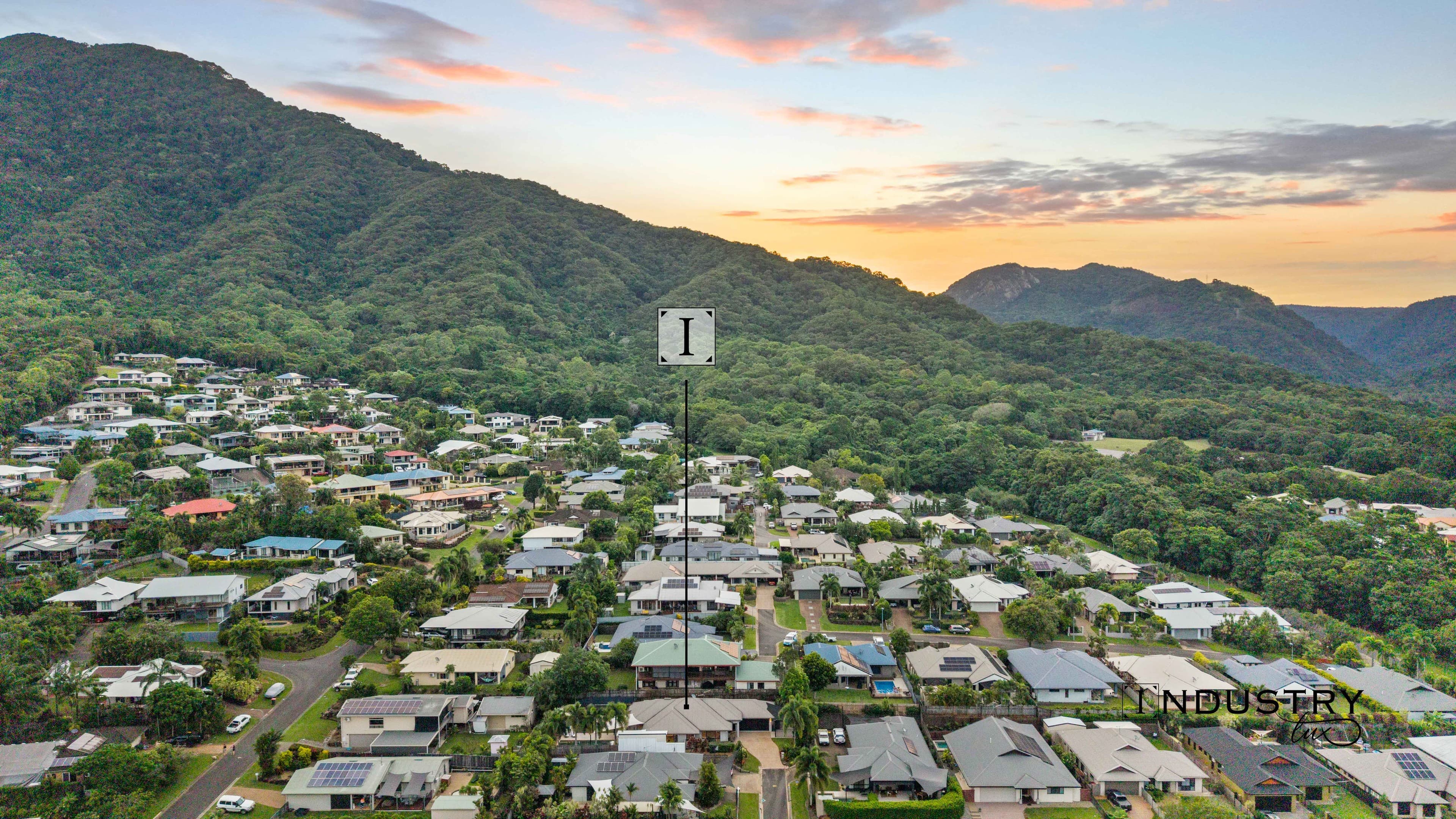 28 Regent Avenue, Redlynch — photo 1 of 5