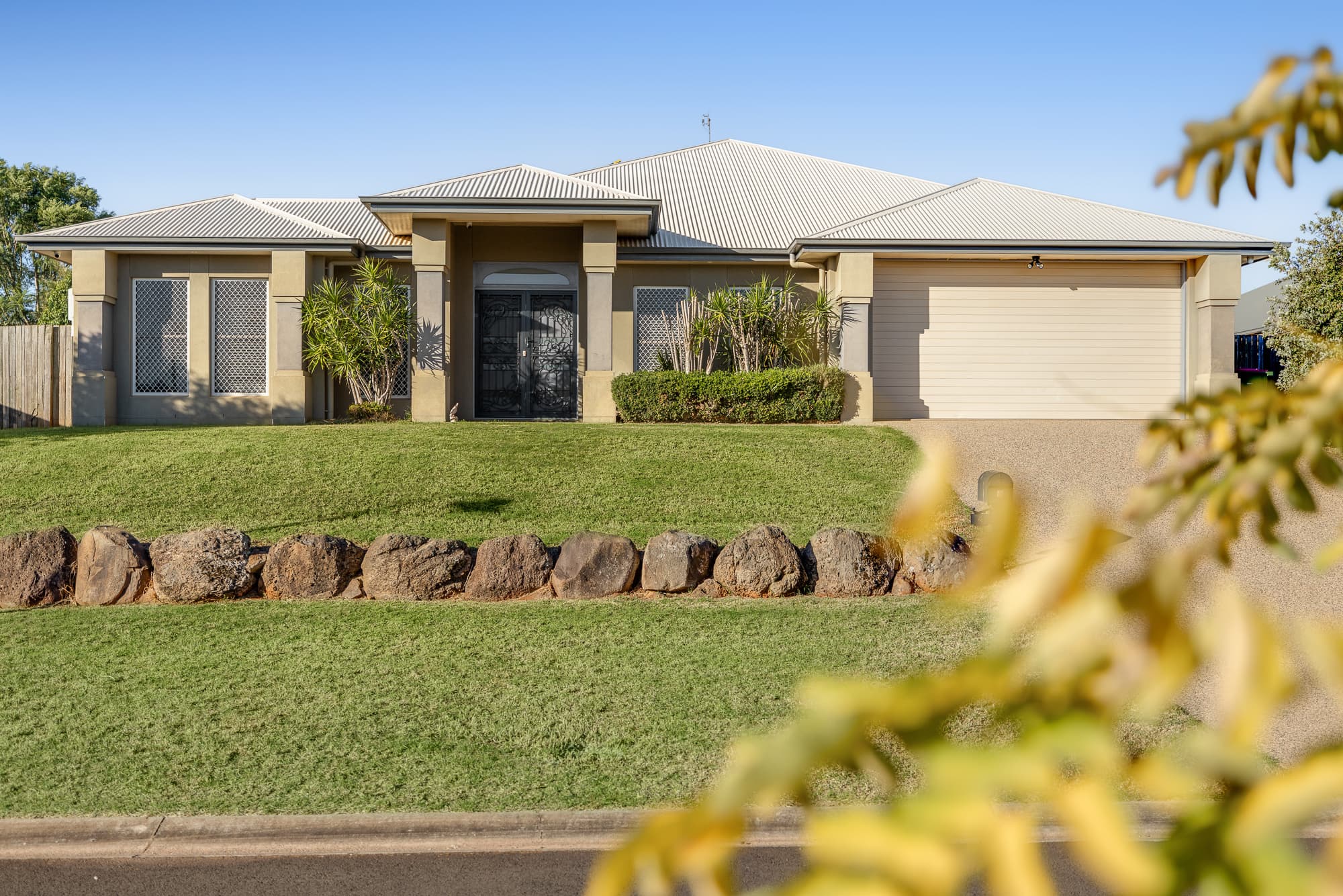 4 Kestrel Drive, Highfields — photo 1 of 5