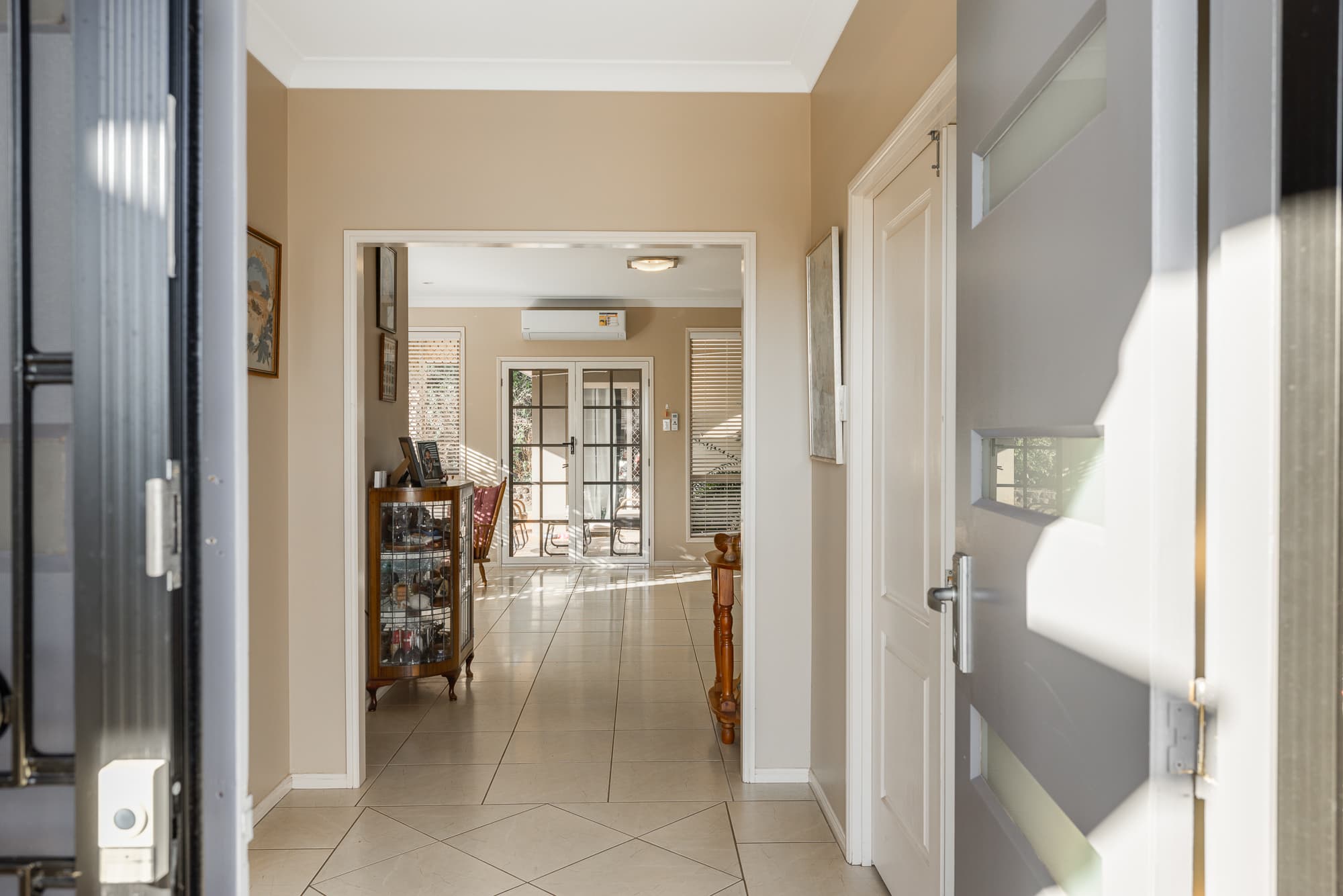 4 Kestrel Drive, Highfields — photo 2 of 5