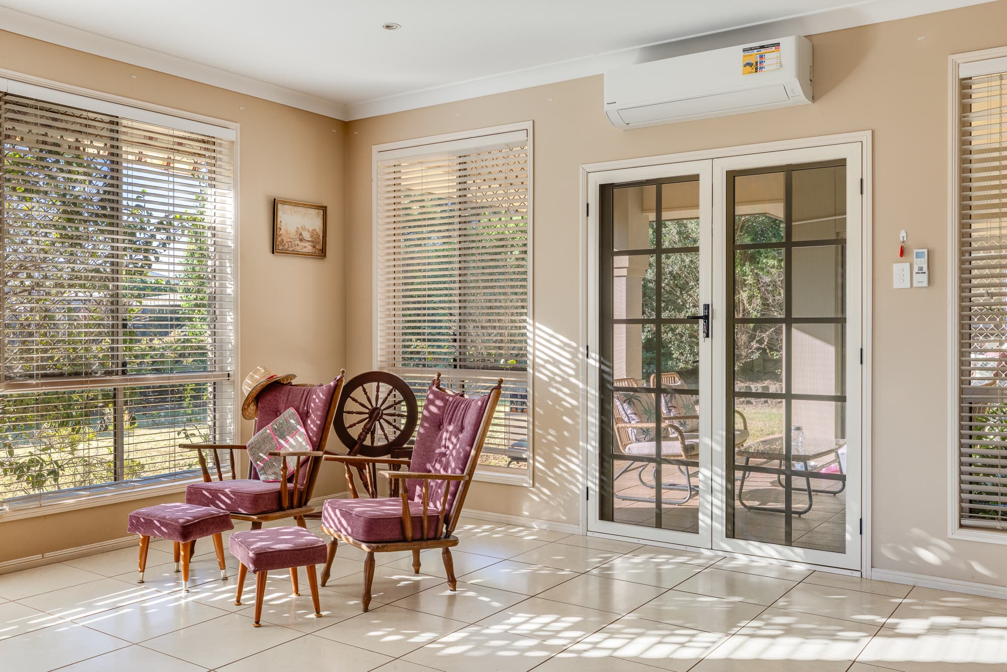 4 Kestrel Drive, Highfields — photo 3 of 5