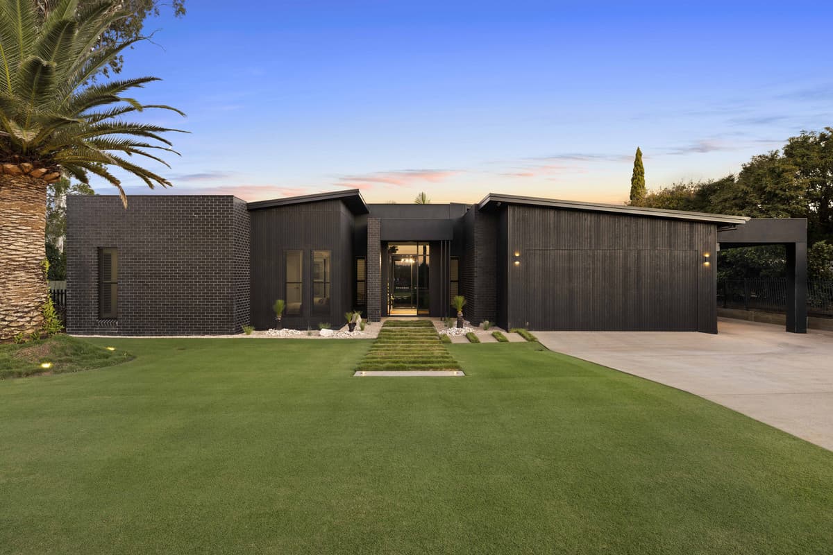 56 Prince Henry Drive, Prince Henry Heights - Image 1