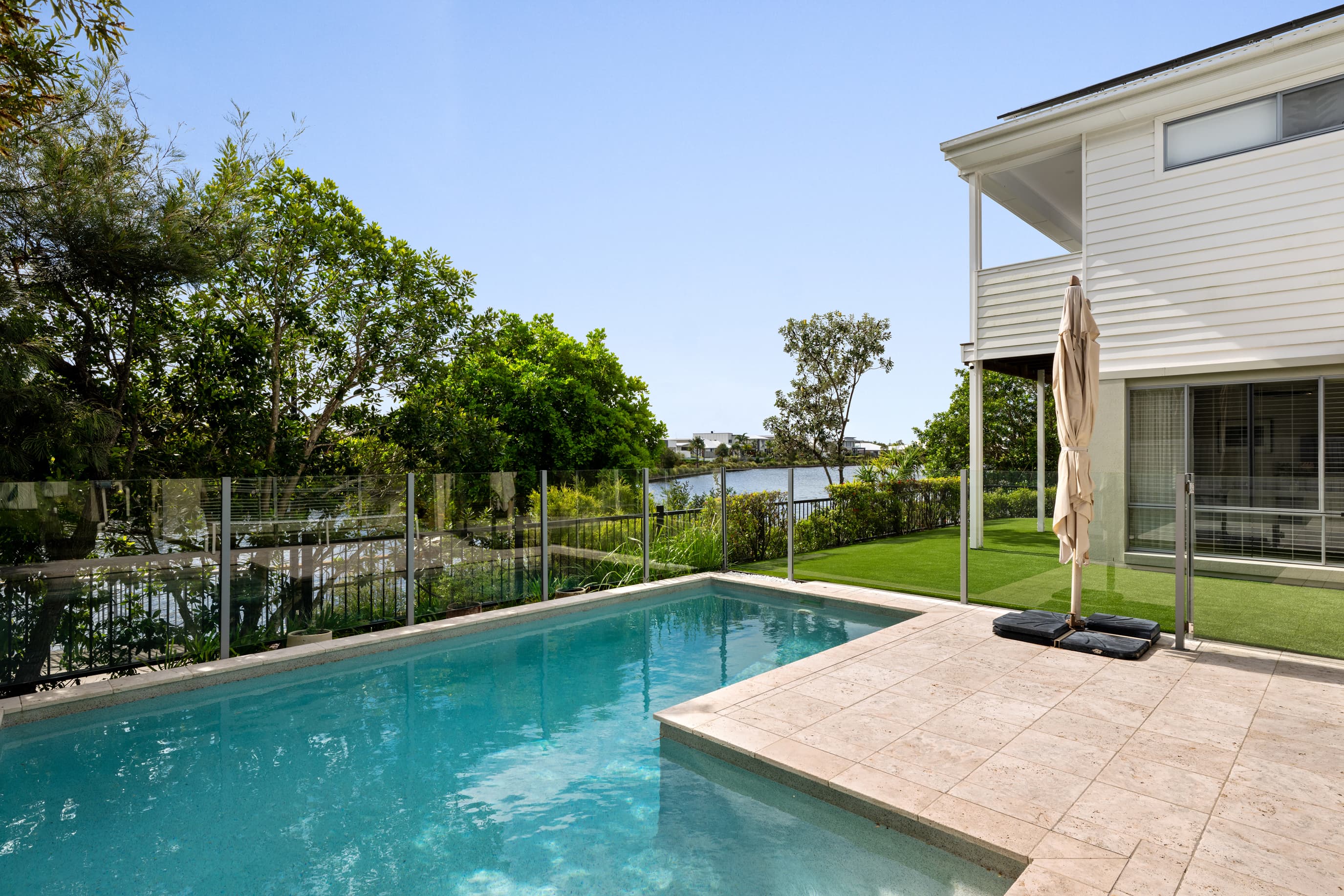 15 Lamatia Drive, Mountain Creek - Image 1