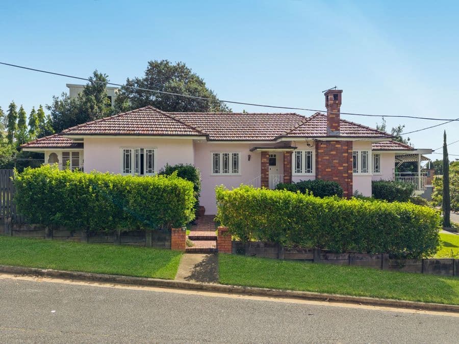 14 Dempsey St, Annerley — photo 1 of 5