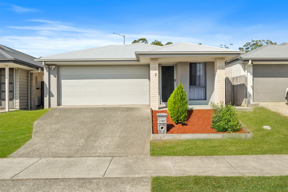 7 Potocki Street, Logan Reserve - Image 1
