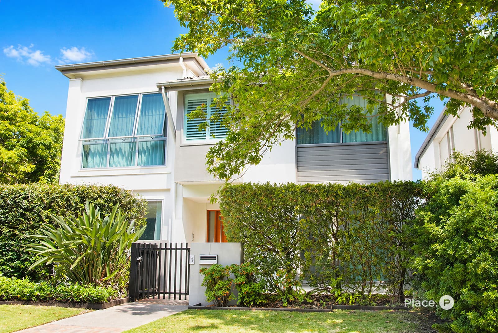 13 Refinery Parade, New Farm, New Farm — photo 1 of 5