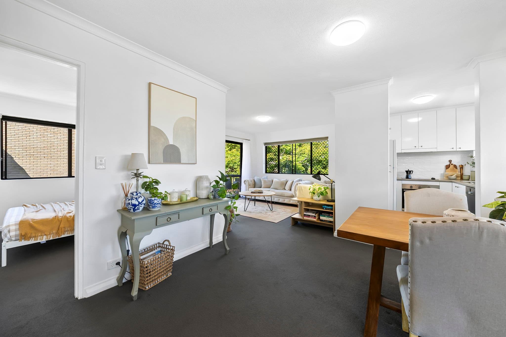 6/17 Llewellyn Street, New Farm — photo 1 of 5