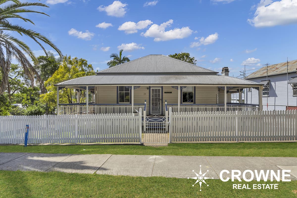 24 Waghorn Street, Woodend - Image 1