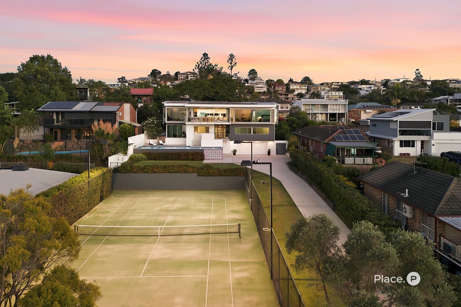 50 Palm Avenue, Holland Park West - Image 1