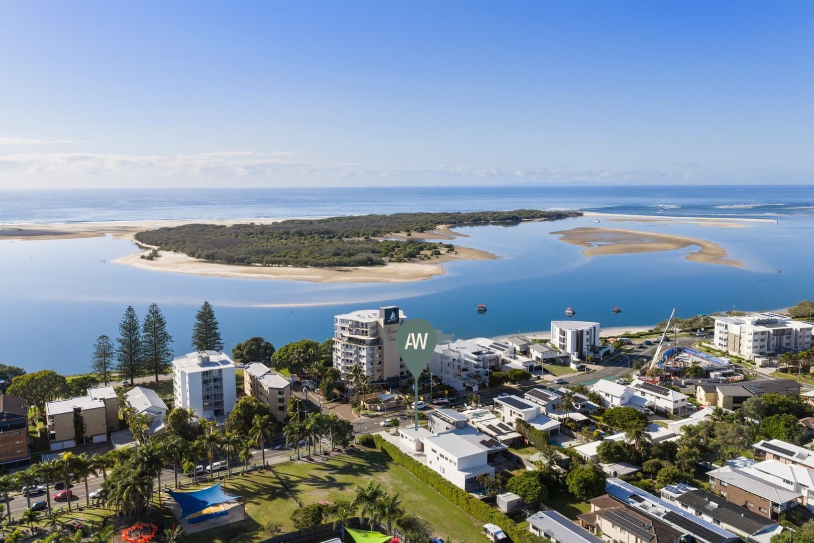 4 Landsborough Parade, Golden Beach